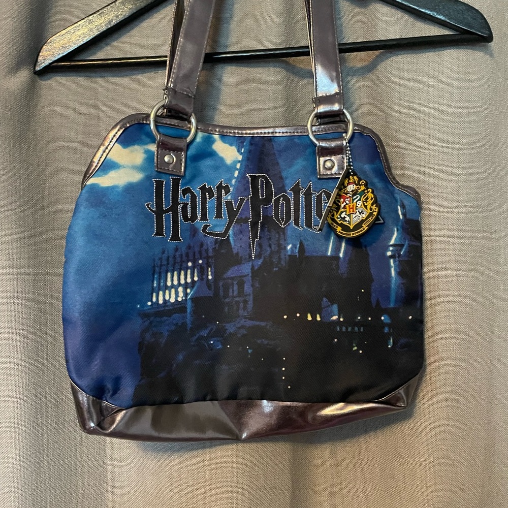 Harry Potter tote with keychains